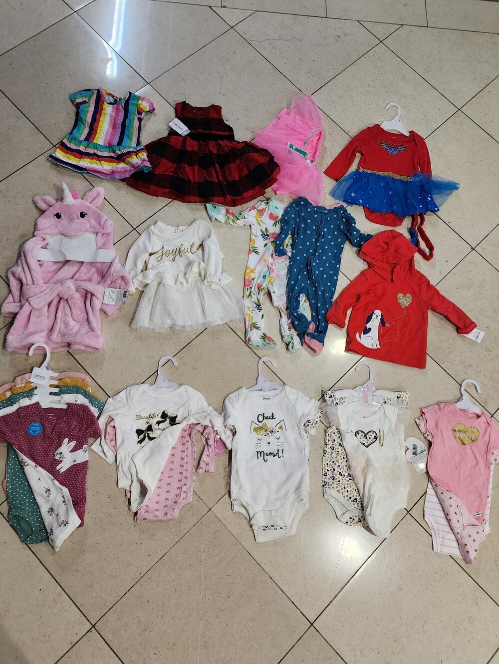 Baby Girl Clothes 6-9/9 Months Lot of 25 Pieces NWT Cats Wonder Woman One Piece